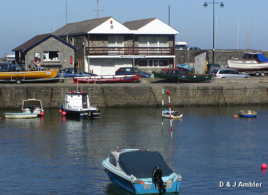 Yacht club close   ab54