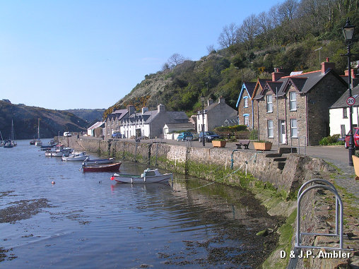 Fishguard Harbour FG8