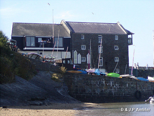 Yacht Club00   NQ6