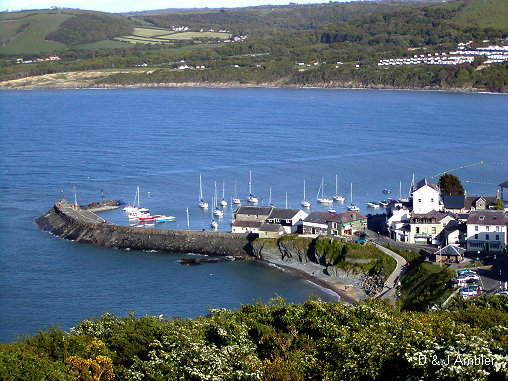 Harbour/jetty, tide in