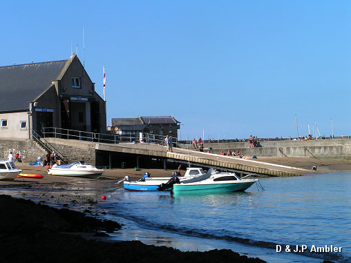 Lifeboat station   NQ43